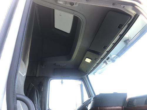 Volvo VNL