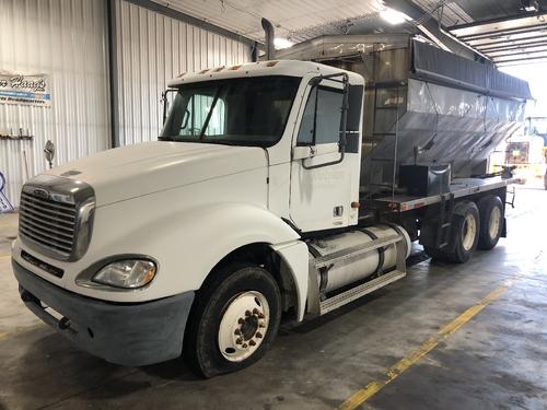 Freightliner COLUMBIA 120