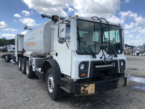 Mack MRU613