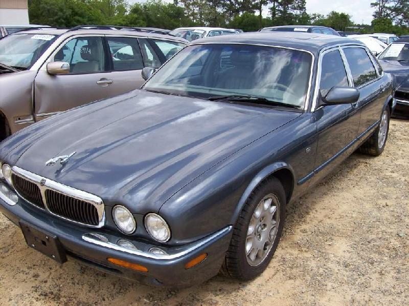 JAGUAR XJ8