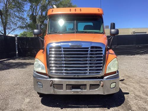 FREIGHTLINER CASCADIA