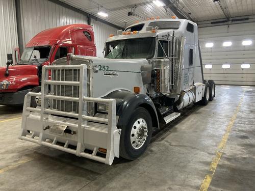 Kenworth W900L