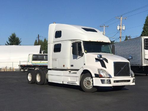 VOLVO VNL 680