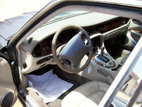 JAGUAR XJ8