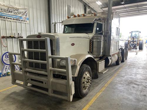 Peterbilt 389