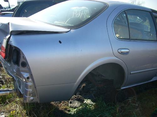 NISSAN MAXIMA