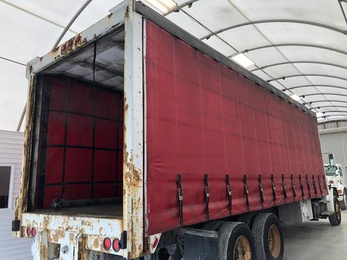 Freightliner FL106