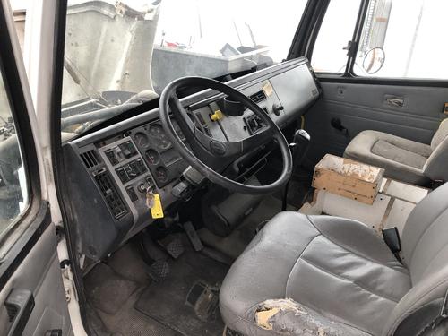 Freightliner FL106