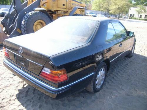 MERCEDES-BENZ MERCEDES 300E