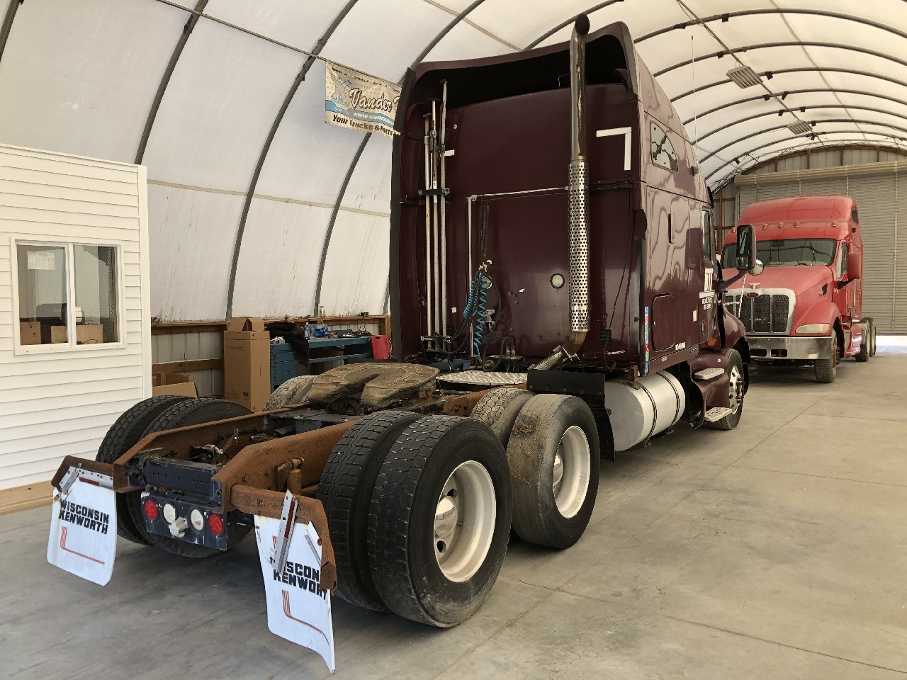 Kenworth T2000