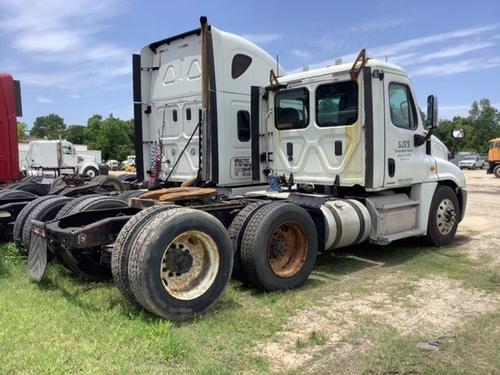 FREIGHTLINER Cascadia