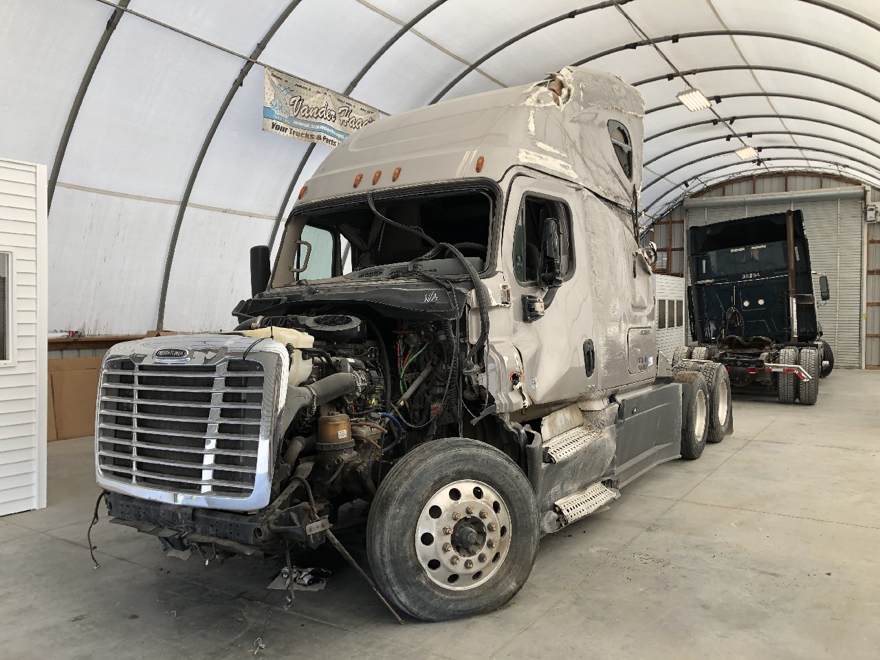 Freightliner CASCADIA