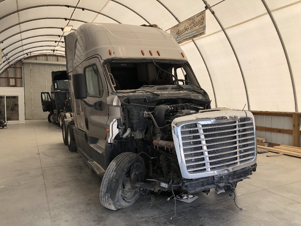 Freightliner CASCADIA