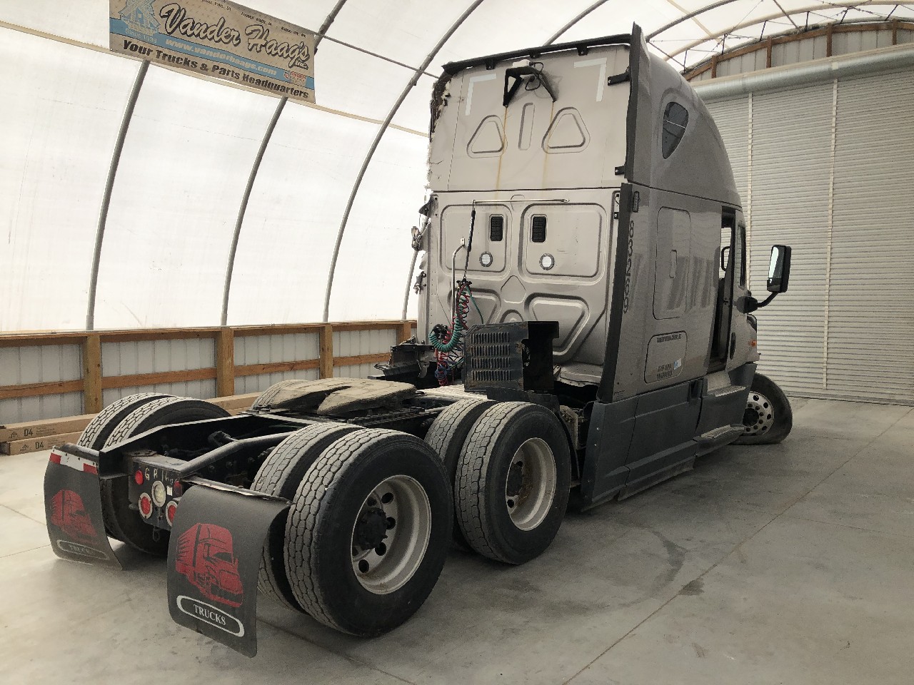 Freightliner CASCADIA