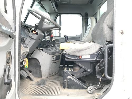 Freightliner COLUMBIA 120