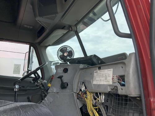 Freightliner COLUMBIA 120