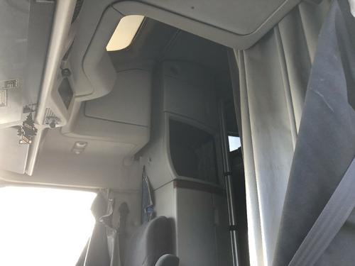Volvo VNL