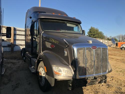 Peterbilt 587