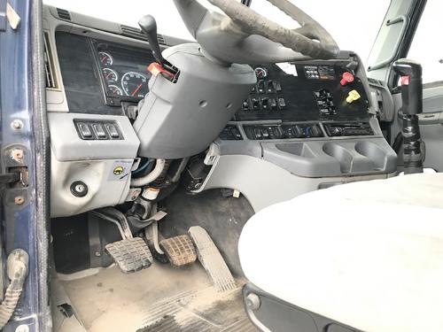 Freightliner COLUMBIA 120