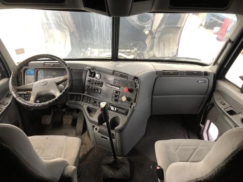 Freightliner COLUMBIA 120