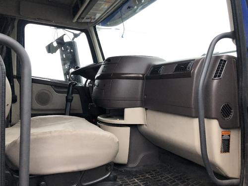 Volvo VNL