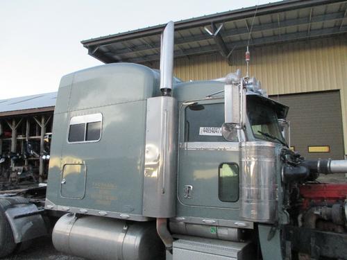 PETERBILT 389