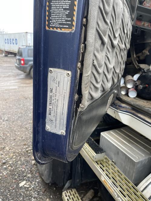 MACK CL713