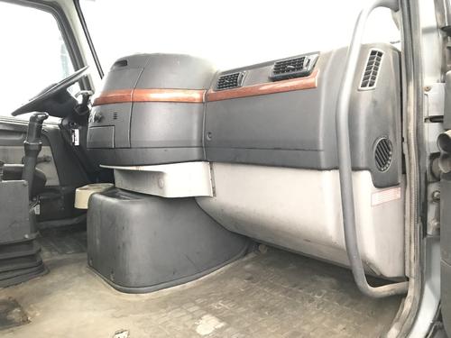 Volvo VNM
