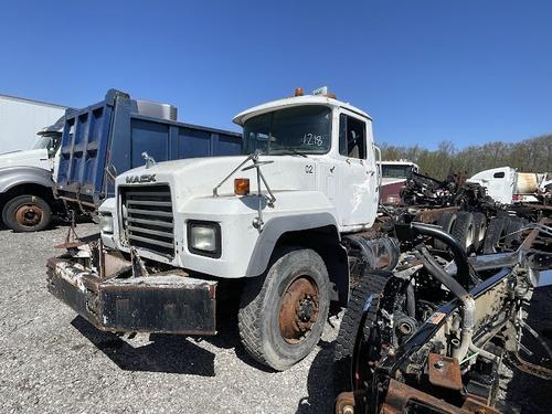 MACK RD688S