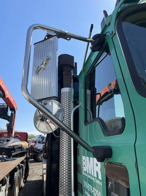 MACK CT813