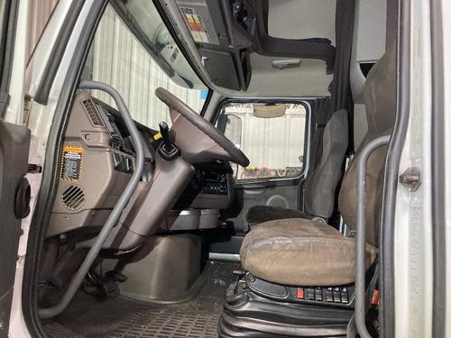 Volvo VNL