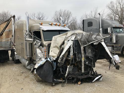 Peterbilt 379