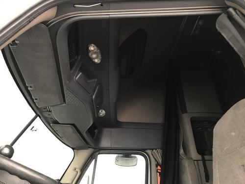 Freightliner CASCADIA