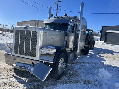 Peterbilt 389