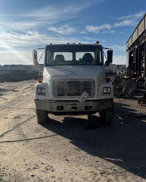 FREIGHTLINER FL80