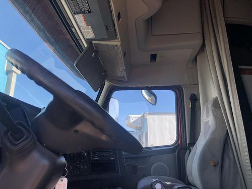Volvo VNL
