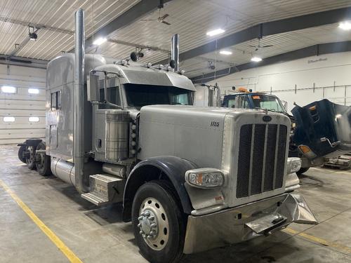 Peterbilt 389