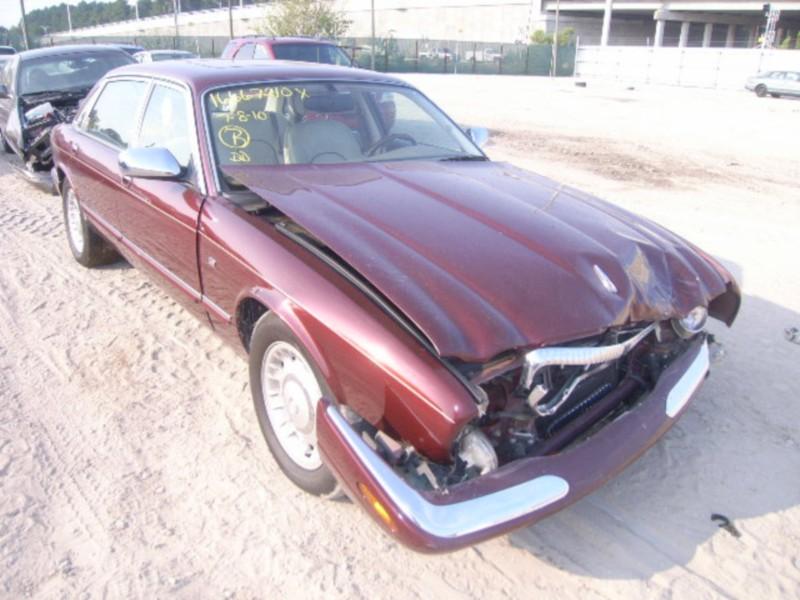 JAGUAR XJ8