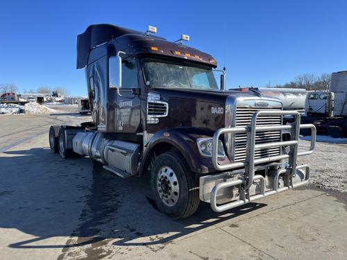 Freightliner 122SD