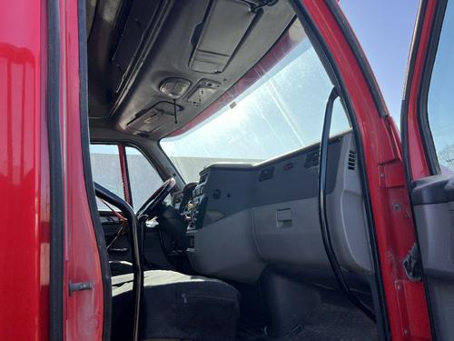 Peterbilt 587