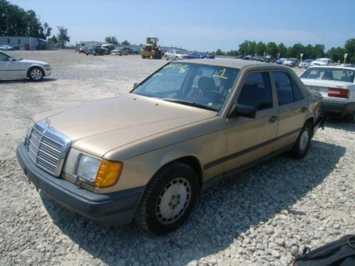 MERCEDES-BENZ MERCEDES 300E