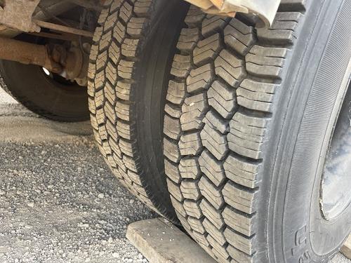 BLUE BIRD COMMERCIAL BUS