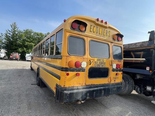BLUE BIRD COMMERCIAL BUS