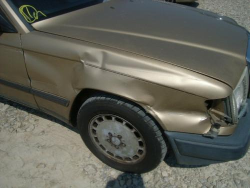 MERCEDES-BENZ MERCEDES 300E