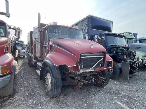 MACK CV713 GRANITE