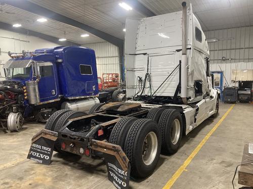 Volvo VNL