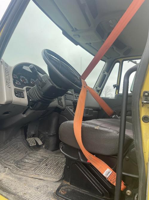 INTERNATIONAL 4300