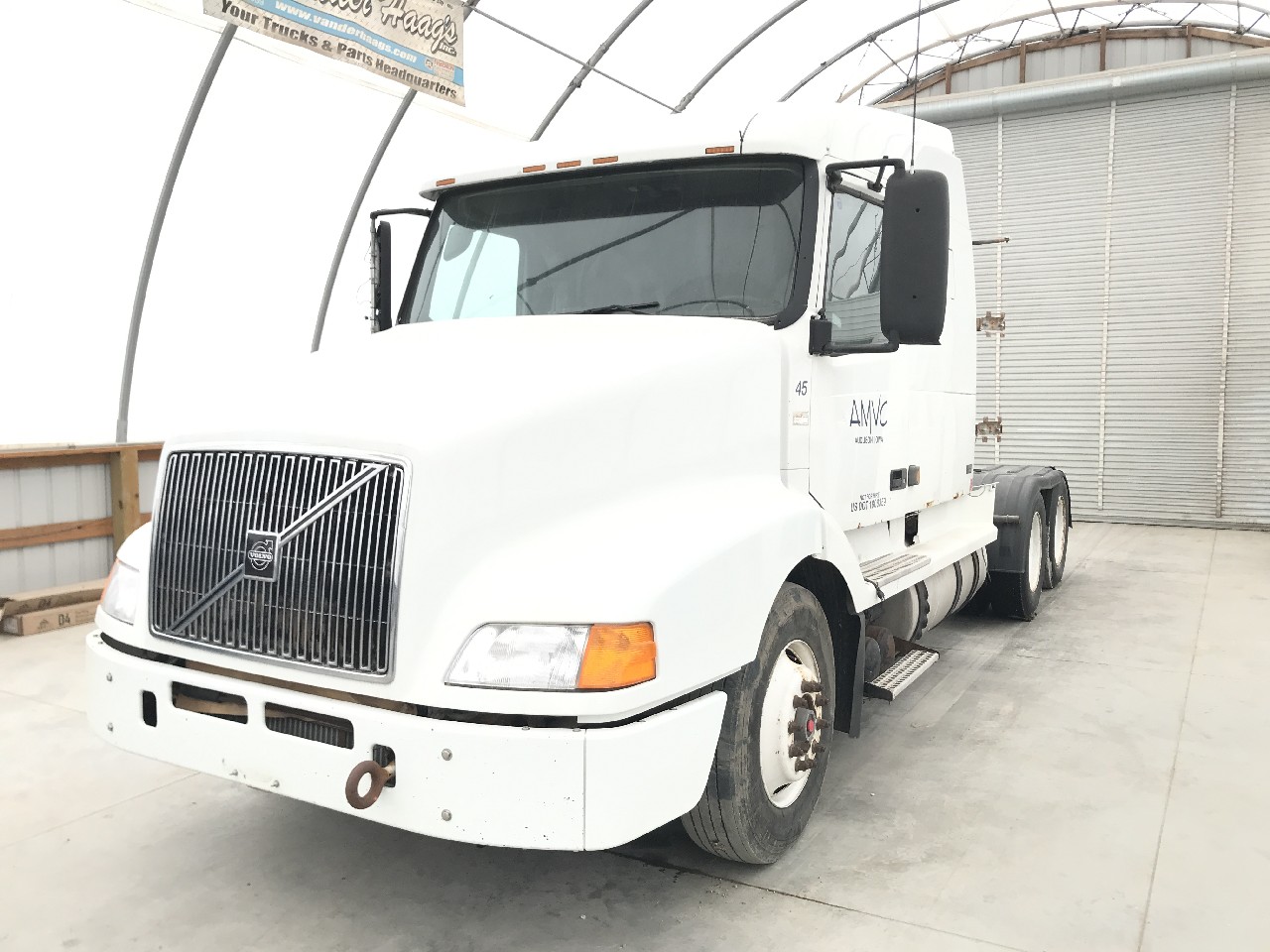 Volvo VNL