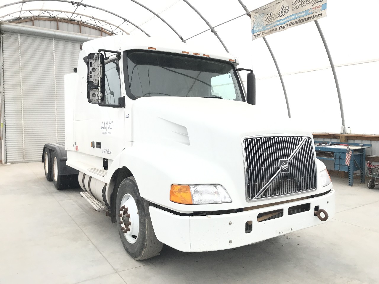 Volvo VNL