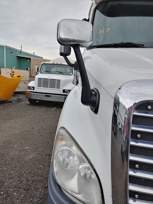 FREIGHTLINER CASCADIA